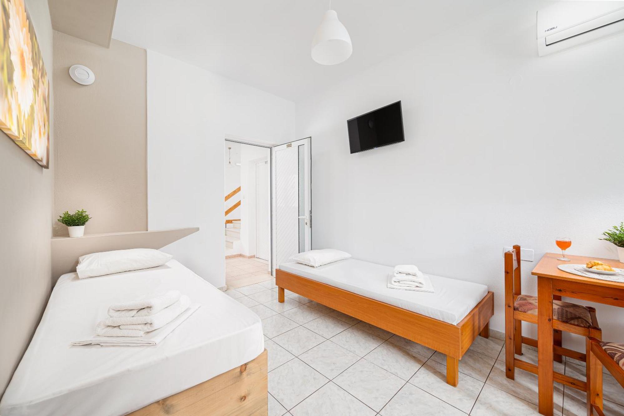 Mylos Apartments Anissaras Hersonissos  Exteriör bild