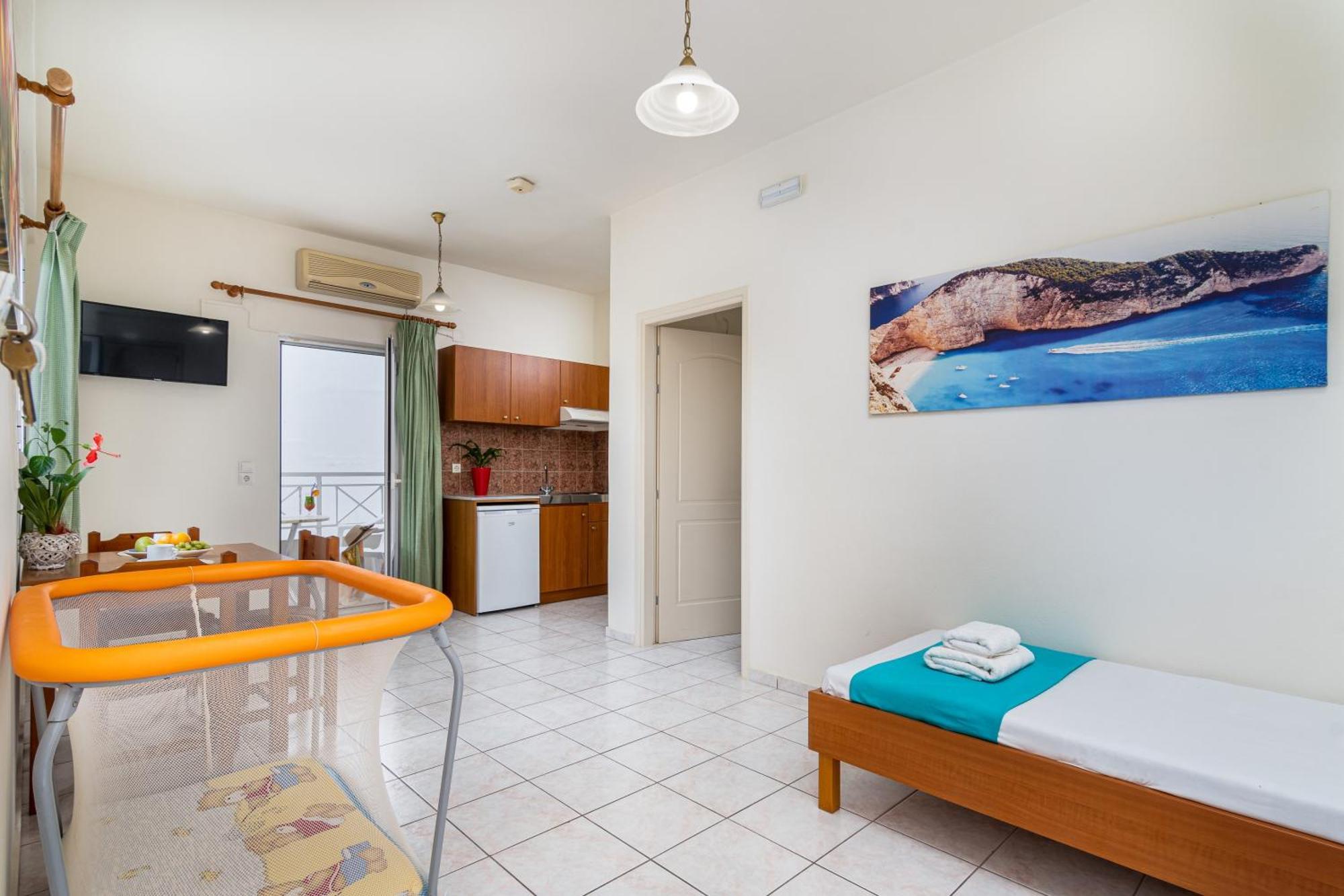 Mylos Apartments Anissaras Hersonissos  Exteriör bild