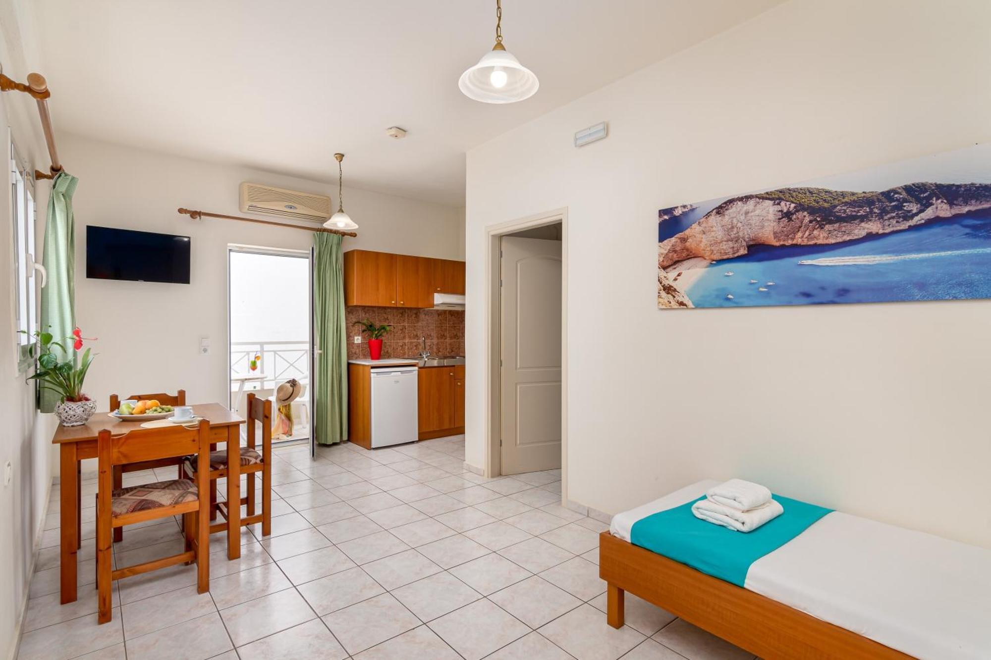 Mylos Apartments Anissaras Hersonissos  Exteriör bild